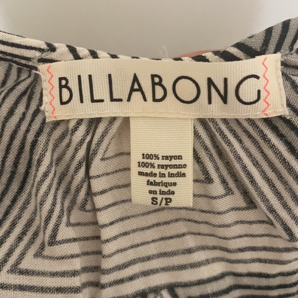 Billabong Maxi Dress - Picture 9 of 10